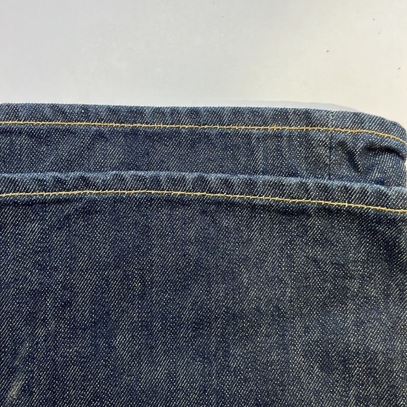 GAP Standard Straight Leg Size 30 x 32 - Picture 13 of 16